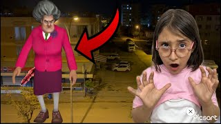 Eli̇f Asel Ödevleri̇ni̇ Yapmadi Scary Teacher Evi̇mi̇ze Geldi̇