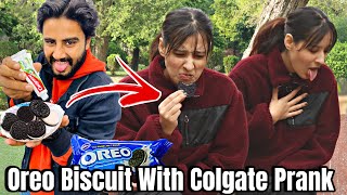 Oreo Biscuit With Colgate ToothPaste Prank on Strangers @ThatWasCrazy