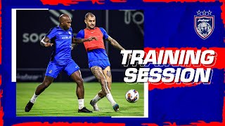 Training Session | 𝐓𝐡𝐞 𝐣𝐨𝐮𝐫𝐧𝐞𝐲 𝐜𝐨𝐧𝐭𝐢𝐧𝐮𝐞𝐬 👊🏻🔴🔵