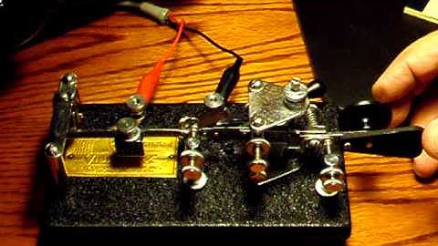 Bug Telegraph W5PEH 1939 Vibroplex  Lightning Bug Testing