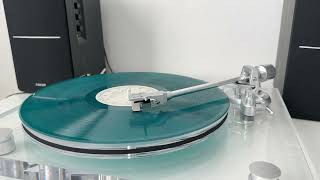 Audio Keeper | Full Acrylic Bluetooth Turntable ICE1-V2 Connecting to External Speakers