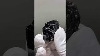 Video preview: Glossy Black Cassiterite — Xuebaoding, Sichuan · 3.5 cm