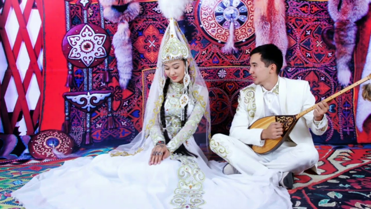 Kazakh traditions. Казахская свадьба беташар. Казахская традиция кыз узату. Казахская свадьба калым. Казахские традиции беташар.