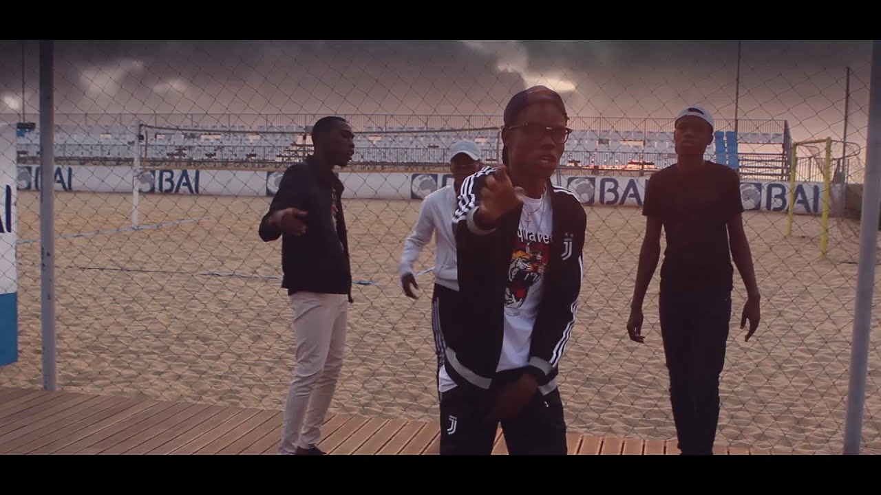 Carlos Kendrick - Dsquared2 (Feat. Gutxibaby, Lil Sty e James Pollar) (Video Oficial) bekijken op YouTube Carlos Kendrick - Dsquared2 (Feat. Gutxibaby, Lil Sty e James Pollar) (Video Oficial) bekijken op YouTube