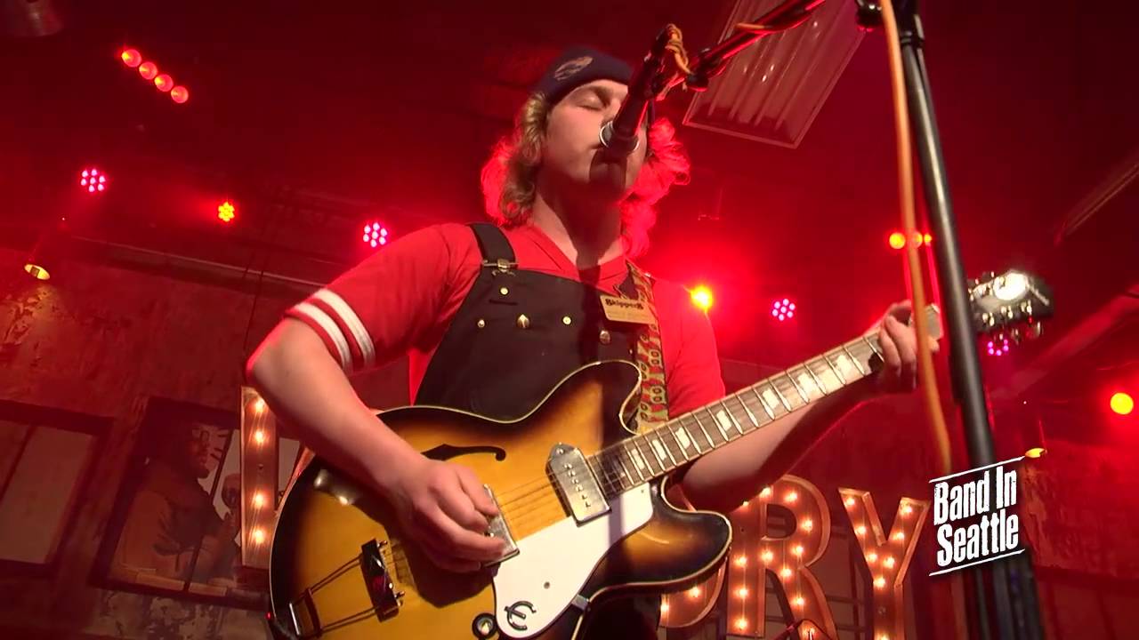 Fauna Shade - Sanctions - Live on Band in Seattle