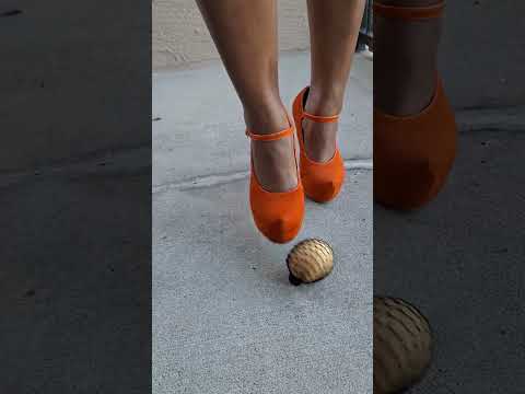 Happy Halloween 🎃  Like, Comment & Subscribe #asmr #crushing #feet #heels #asmrtapping #asmrsounds