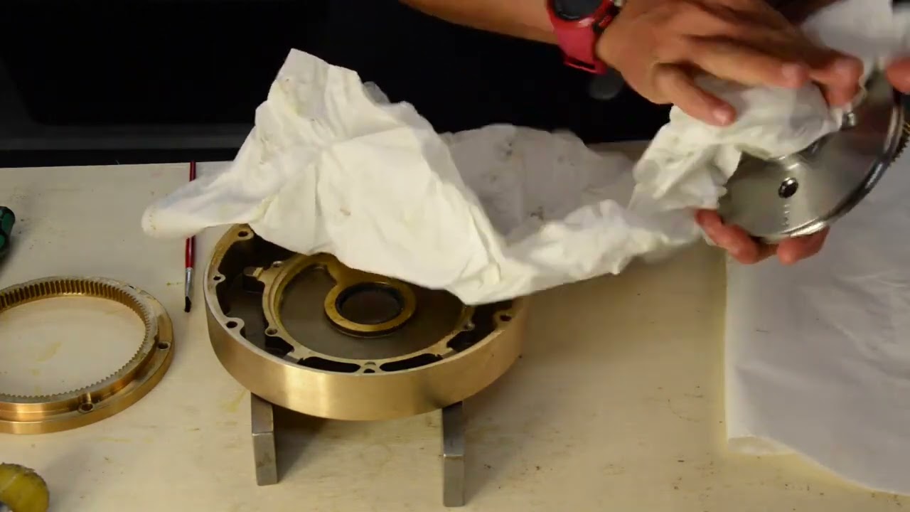 Andersen Compact Motor™ Electric Winch Service  Gearbox Service