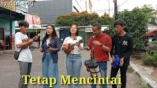 Download Lagu Tetap Mencintai Lia dan Nia...!!! cover video pengamen pagoda pengamen cantik MP3