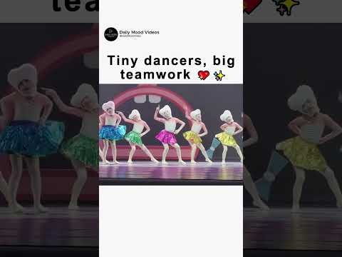 She didn't let her friend down 😍❤️ #cute #funnybaby #kids #viralvideo #dance 유튜브 쇼츠 썸네일