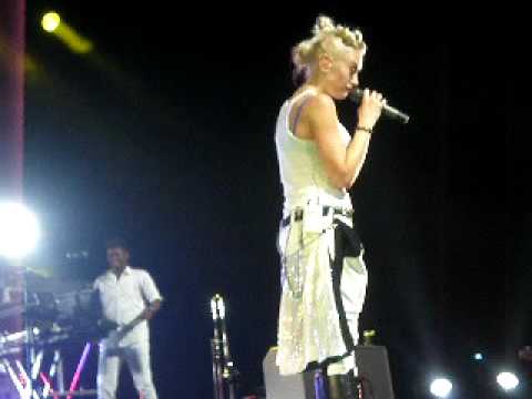 No Doubt Different People Borgata 2009