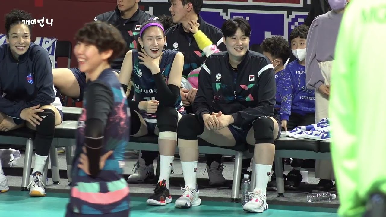 230129 V리그올스타전 김희진선수_8 ( 경기중 난입 김주심)