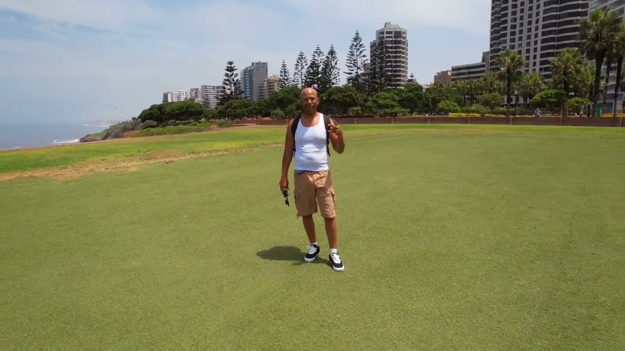 Malecón de Miraflores - Lima (Drone Views) | Peru Travel 🇵🇪 