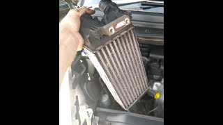 Citroen C4 Grand Picasso 1.6 hdi intercooler removal and clean. screenshot 3