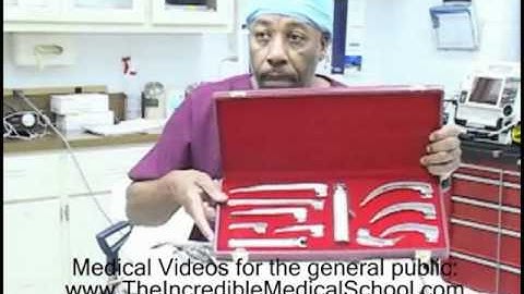 Laryngoscope Handle and Blades