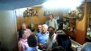 Fiestas de Huerta de Arriba jotas en el bar (2).mp4