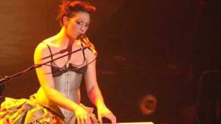 Miniatura del video "Amanda Palmer - "I Want You, But I Don't Need You""