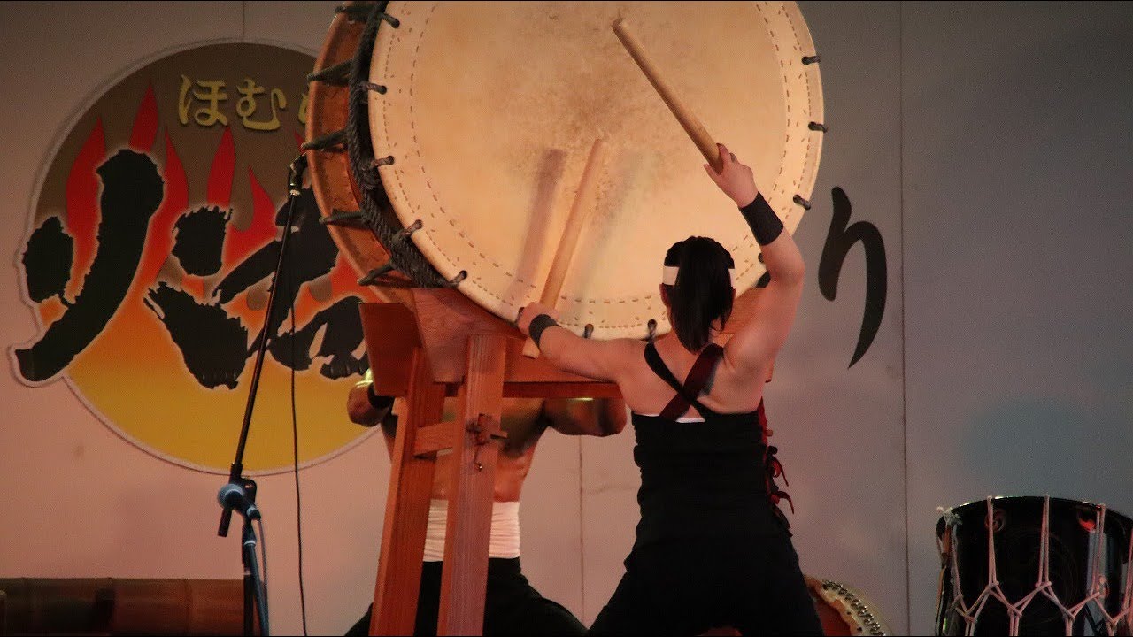 第25回ななせの火群まつり 豊後潮太鼓『和太鼓演奏』 - YouTube