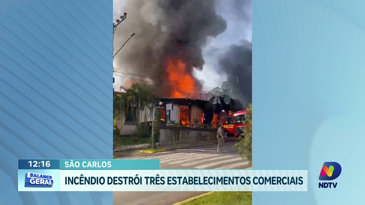 Três empresas são destruídas por incêndio de grande porte em São Carlos