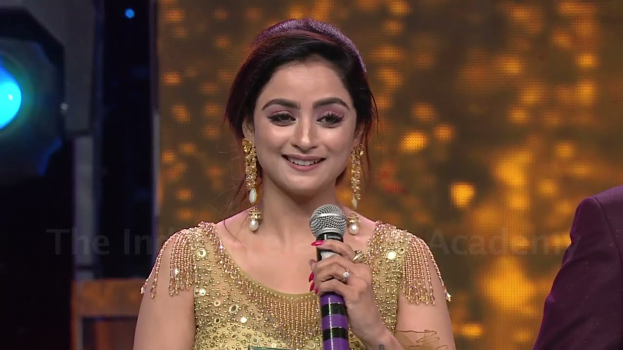 सबके दुखों के हरता  Vignaharta Ganesh..!