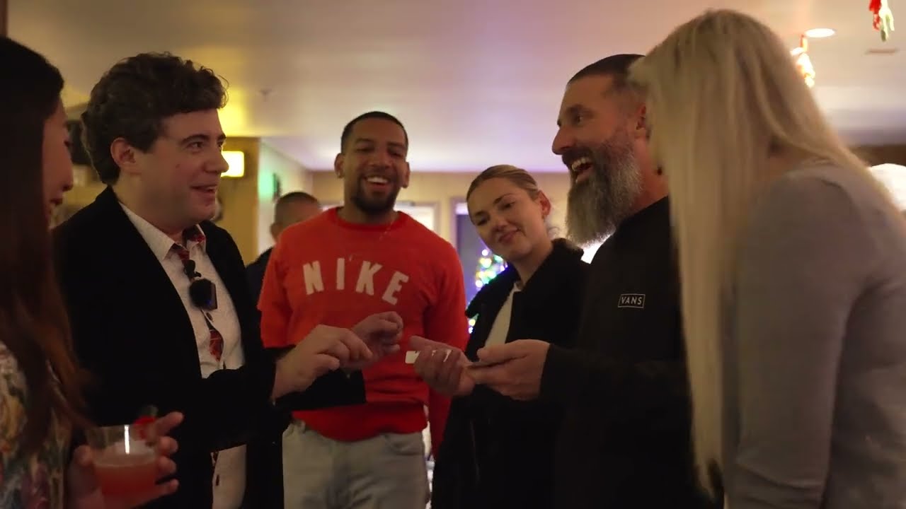 Chris Britt - Strolling Mentalism and Magic