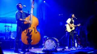 The Avett Brothers - Pretty Girl from Locust New York City Terminal 5 10-17-09