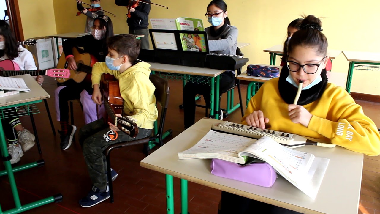 scuola secondaria "Pertini"