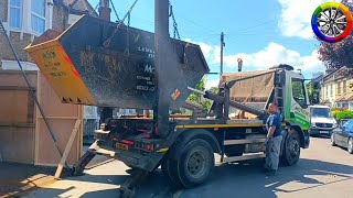Self loading truck/Dump loading and unloading truck in UK/loading and unloading truck/lorry video