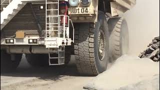 DUSTLOC-Before use Mine haul road Dust control product
