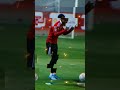 رد فعل بيرسي تاوو بعد تلقيه عرض أوروبي يصدم الملايين