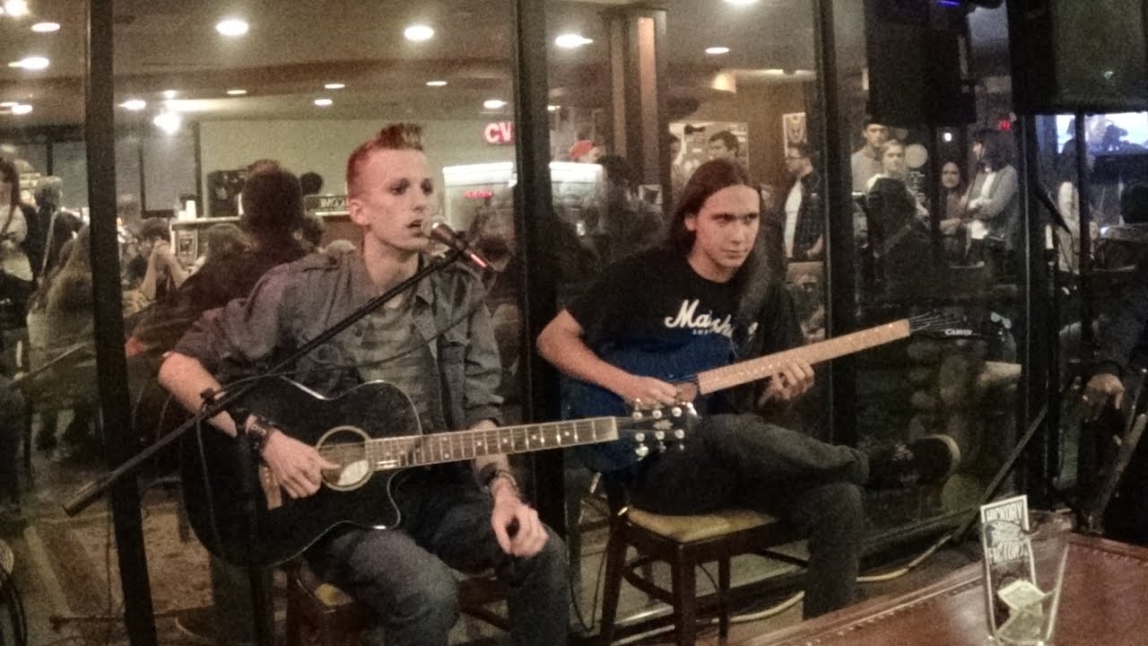 Cameron Belcher & Dylan McCall Live:GOD OF WINE