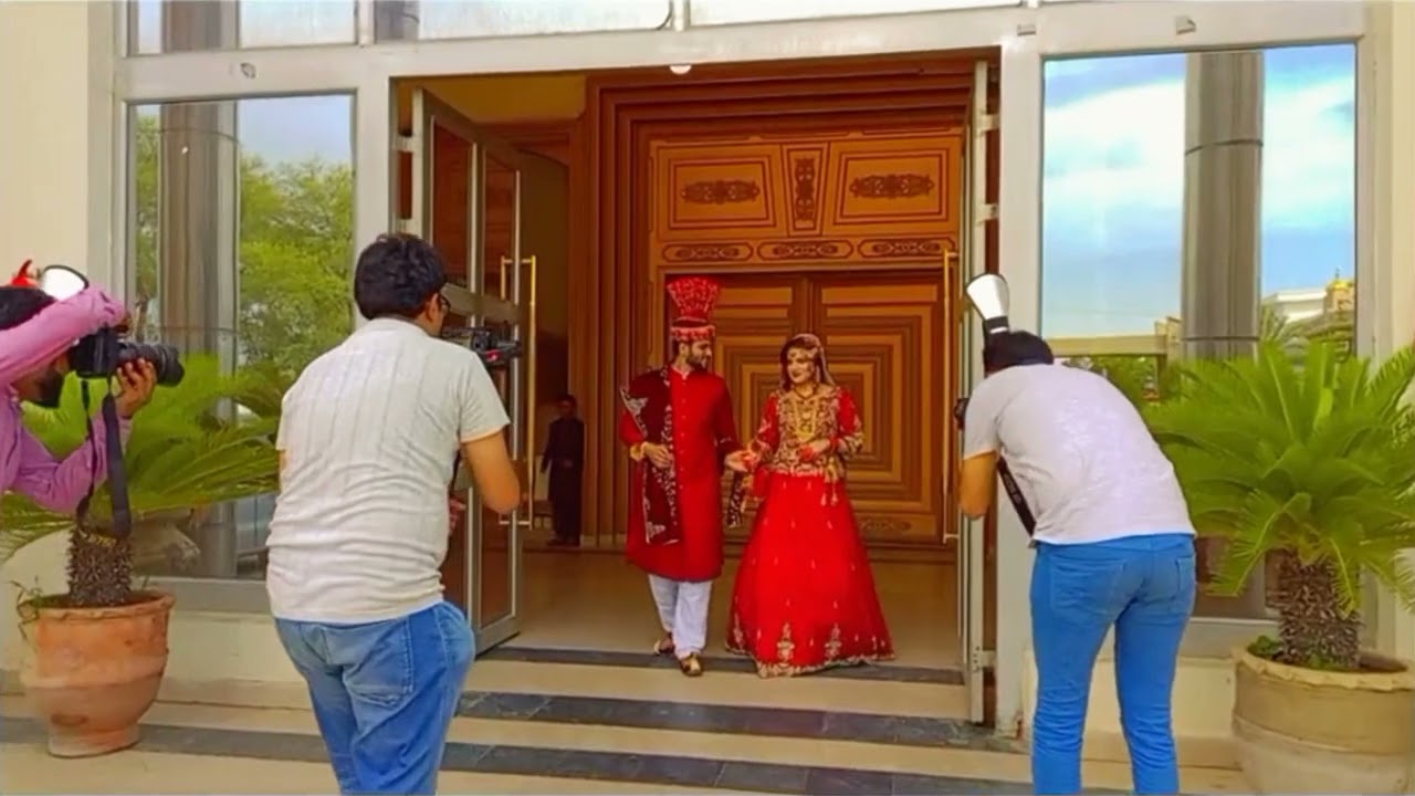 My brother Hasnain and his wife ❣️ photoshoot