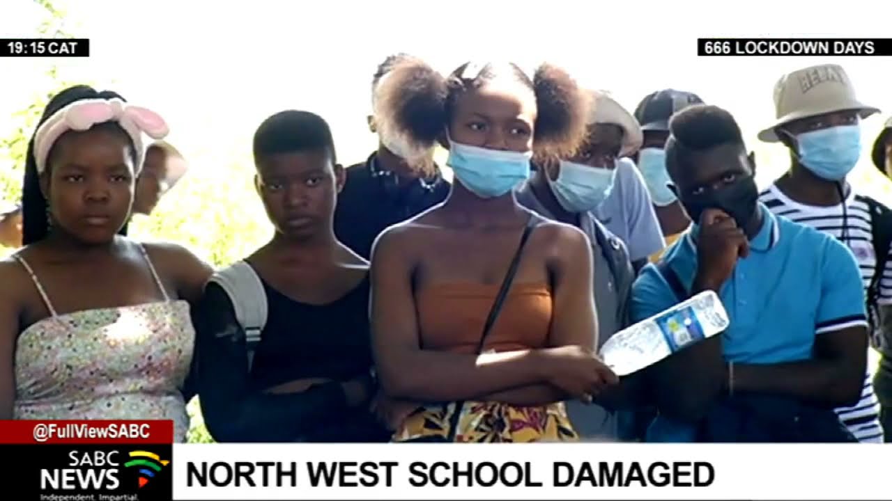 Schools Reopen | Parents in Kroondal near Rusternburg refuse to send children to a different school