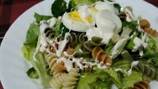 Healthy broccoli salad