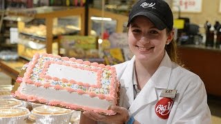 Meet our World Class Cake Decorators: Store 32 - Naugatuck