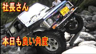 ジムニーの改造とカスタム専門店の社長さんJA11マニュアル（MT）で林道オフロード走行。ロッククローリングやクロカンが大好きな社長さん本日もスイスイとても上手2018年5月16日