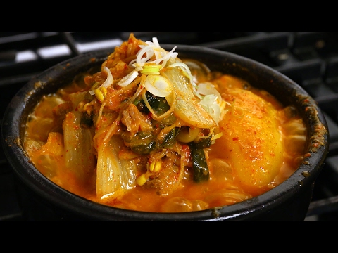 pork-bones-soup-(gamjatang:-감자탕)