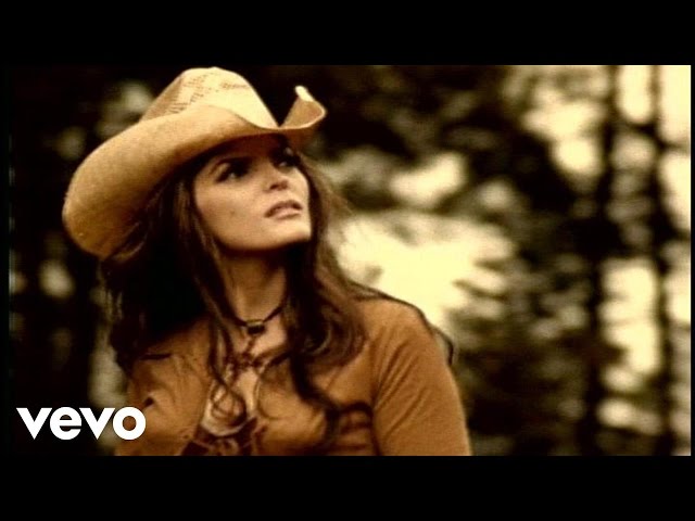 Ana Bárbara - Bandido (Official Video) class=