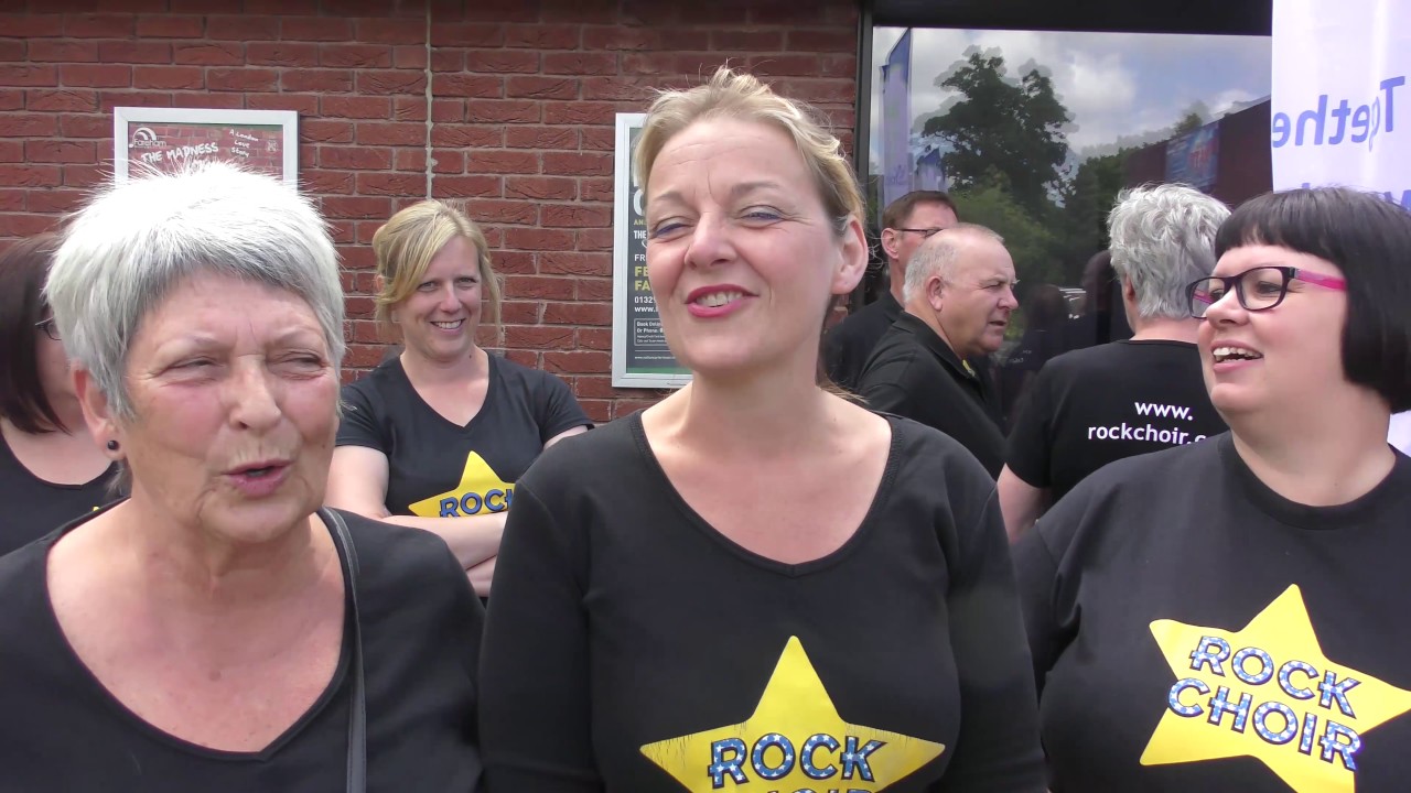 Ferneham Hall Arrival (Jan's Rockchoir)