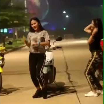 Goyang ala member motor tik tok