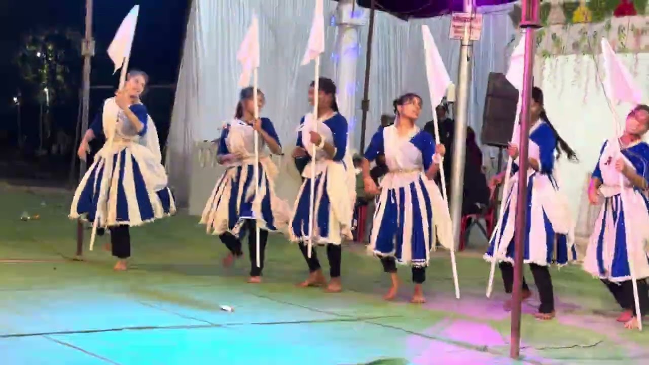 Jayanti samaroh  semradih me bachchiyon ka behtrin prastuti