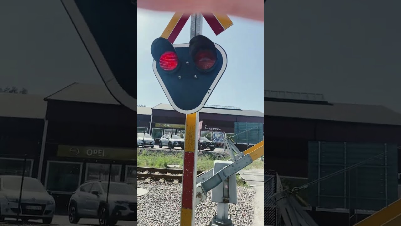 A train in Kisa that i had to stop for on the way home from school 