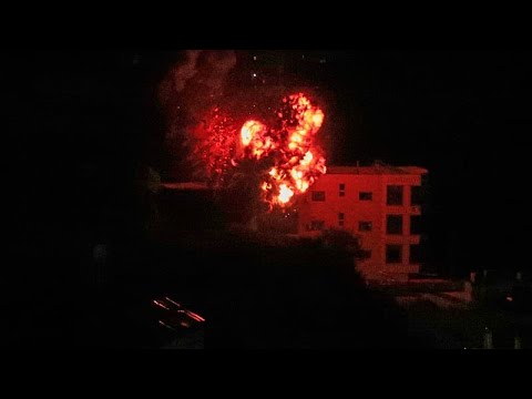 Video Attacchi aerei di Israele contro Hezbollah nel sud del Libano, presidente Aoun: basta armi e milizie