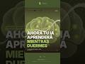 Anthropic Dreaming · tu IA aprende sola mientras duermes`