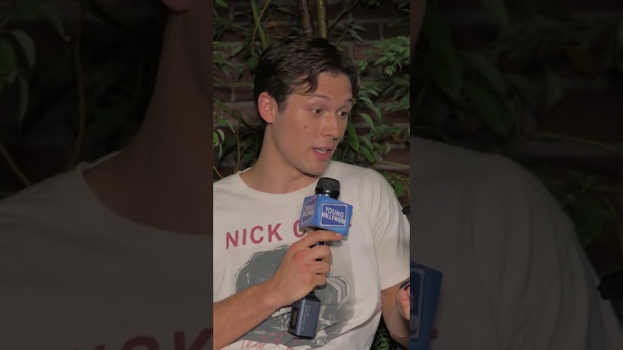 What does the #DaysOfOurLives hourglass mean to Leo Howard (Tate Black)?? ⏳ #shorts