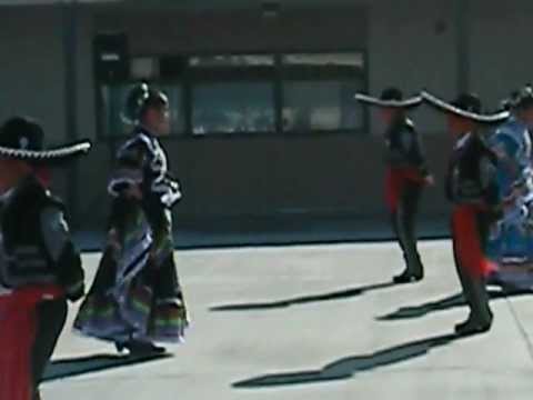 Towngate Elementary School Folklorico "El Jarabe Tapatio"