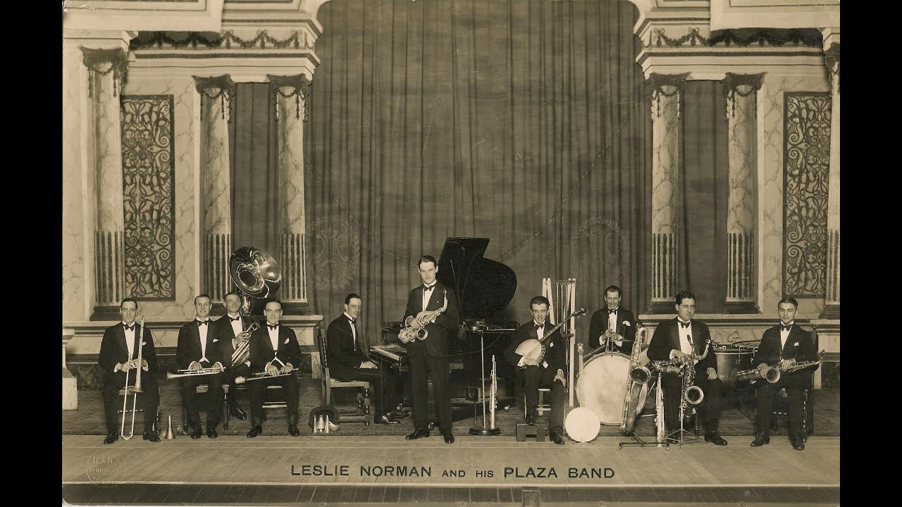 You're My Happy Ending - Leslie Norman's Plaza Band - Edison Bell Winner 4763