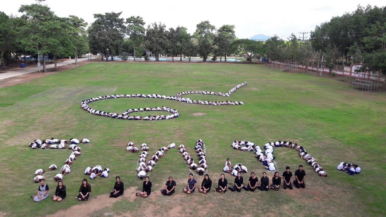 เพื่อพ่อหลวง ร.๙  โดยผู้บริหาร คณะครู นักเรียน โรงเรียนบ้านร่มโพธิ์ทอง