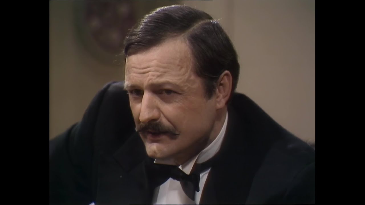 Lord Peter Wimsey - Murder Must Advertise Pt.3/4  st. Ian Carmichael