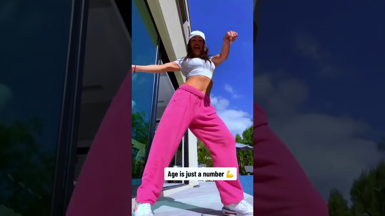 Awesome shuffle dance! 