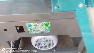 新款碾米机粉碎机组合一体机Combine all-in-one machine of rice mill and pulverizer